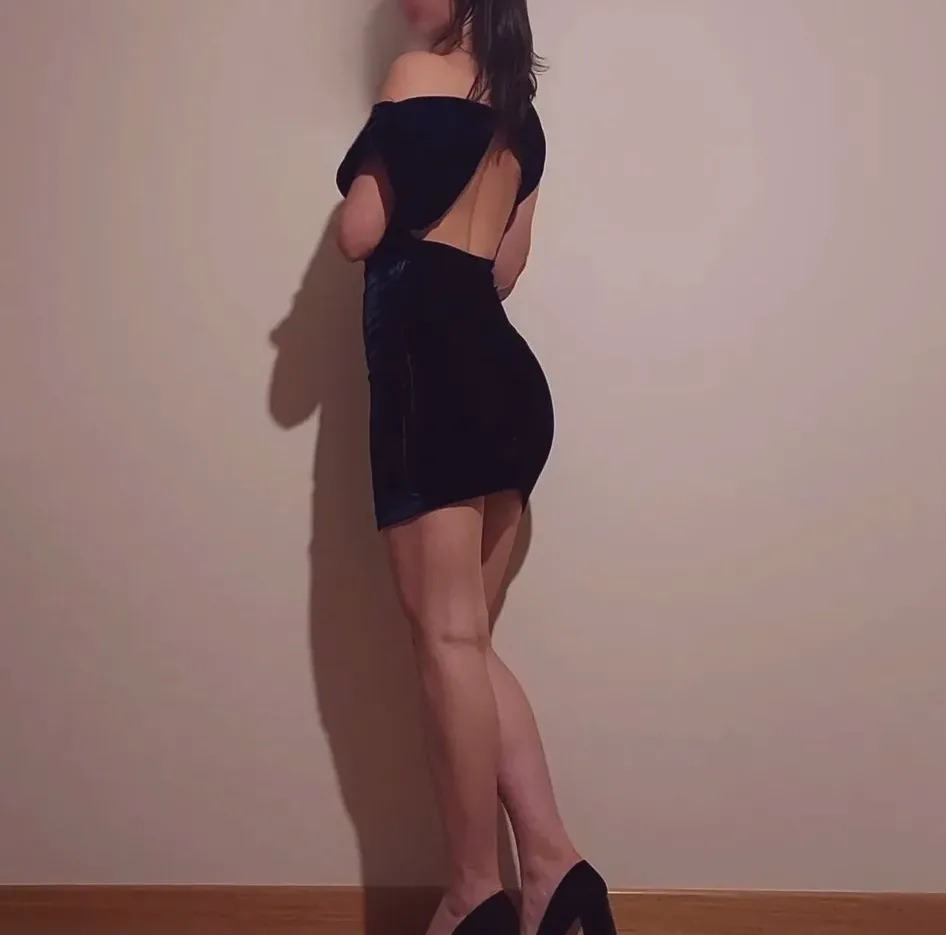 Jasmin, 29