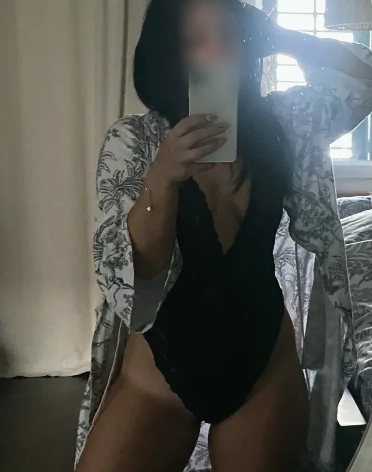 Laura, 38